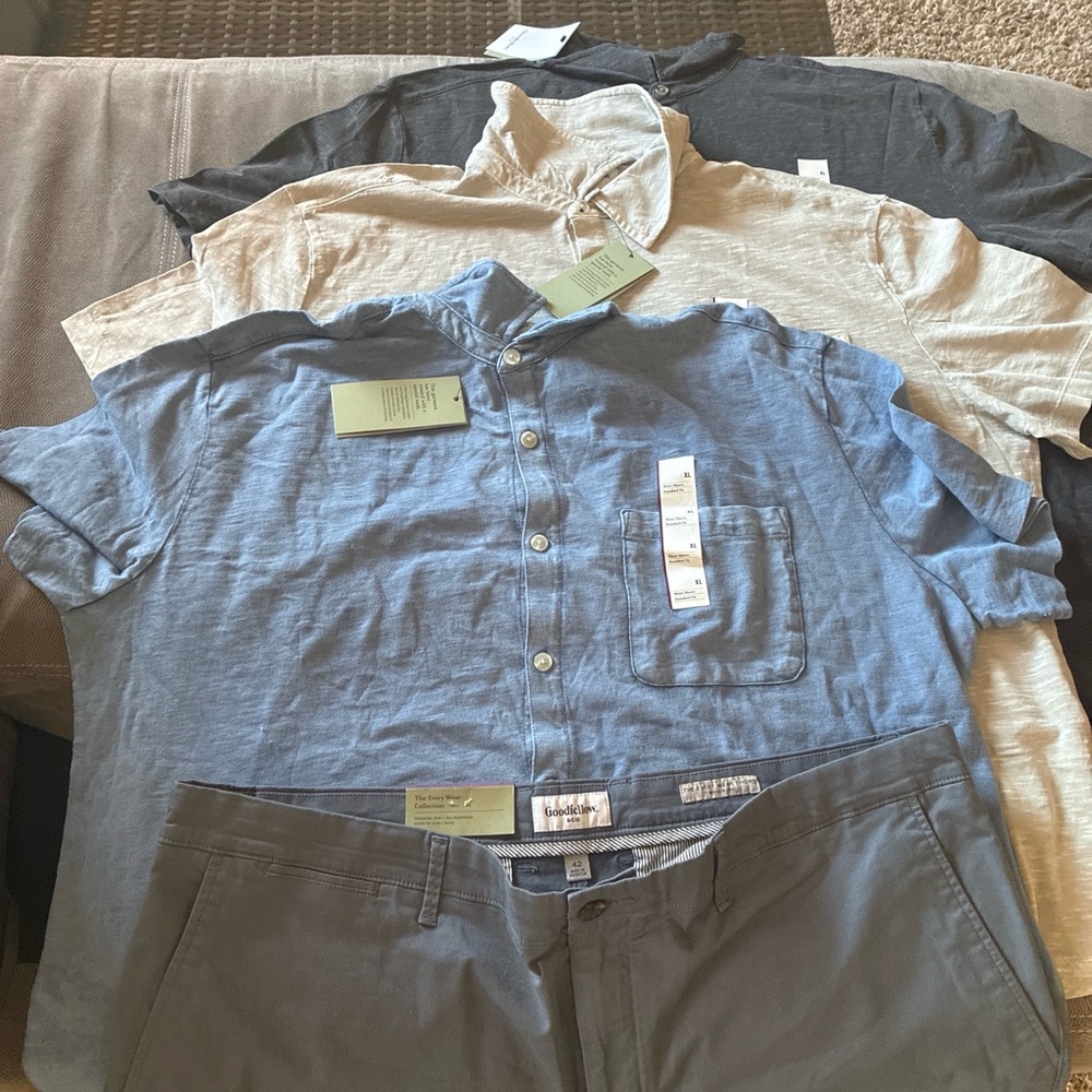 4 pcs Men's Blue Linen-Blend Short Sleeve Shirts and shorts - Goodfellow & Co